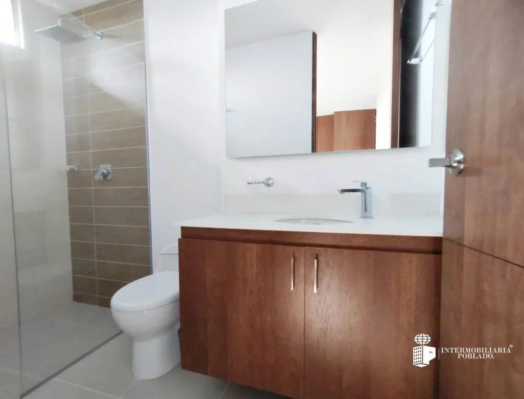 Apartamento en arriendo sector Loma de los Gonzalez