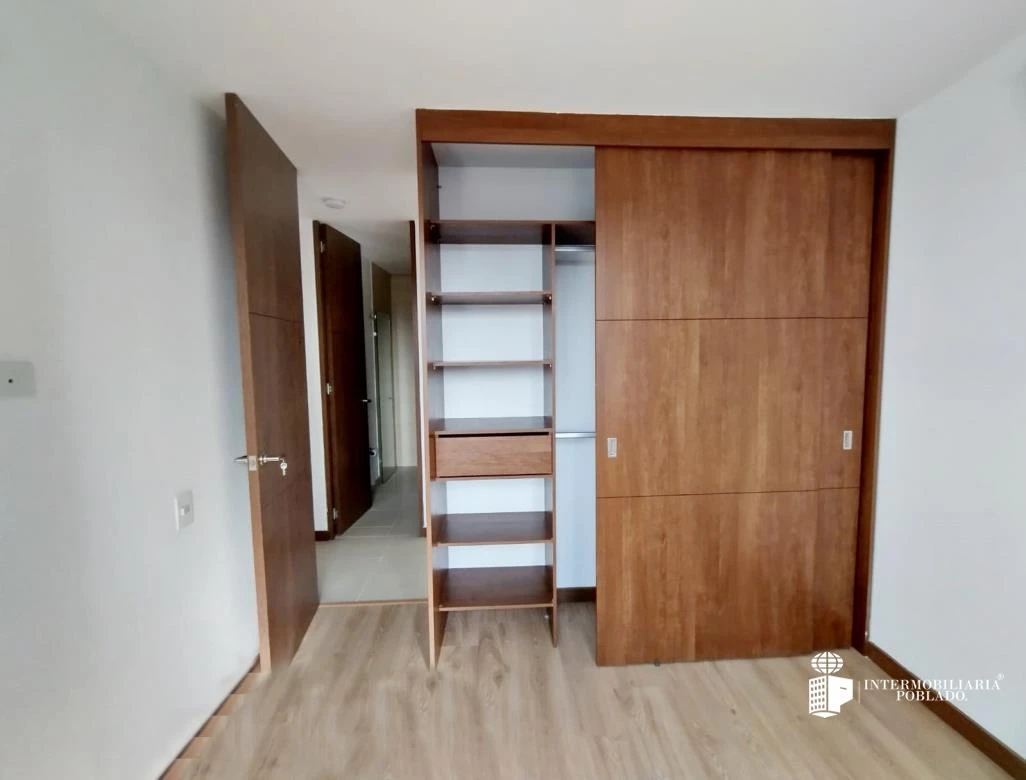 Apartamento en arriendo sector Loma de los Gonzalez