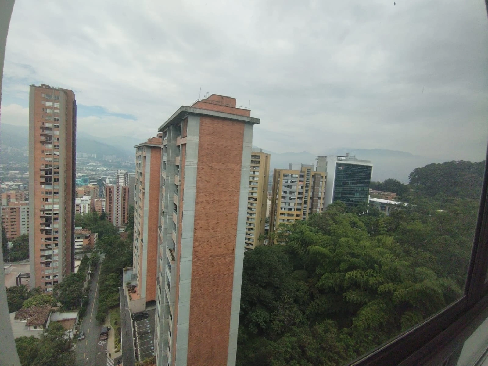 Arriendo Apartamento en e Poblado Las Palmas