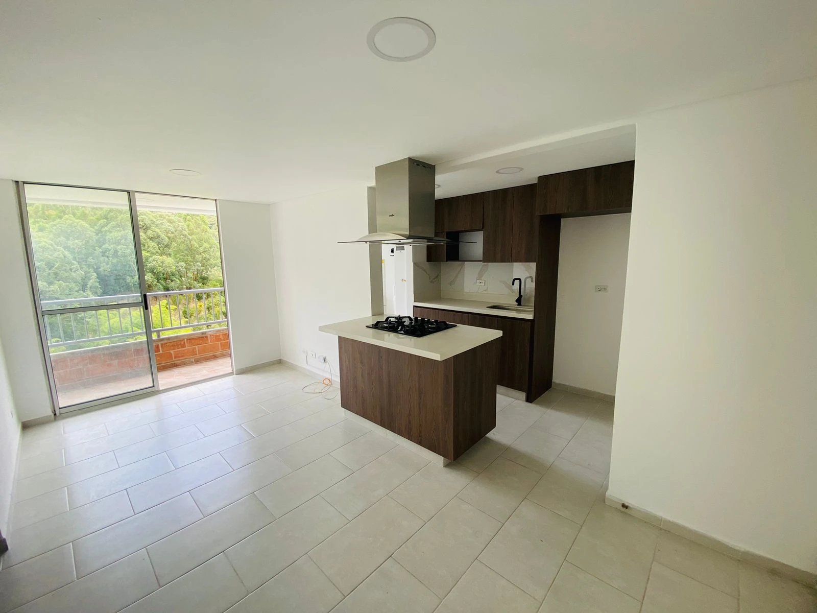 apartamento en arriendo sector loma san jose sabaneta
