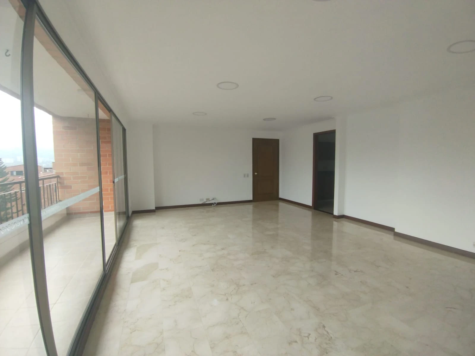 Arriendo Apartamento en e Poblado La Linde