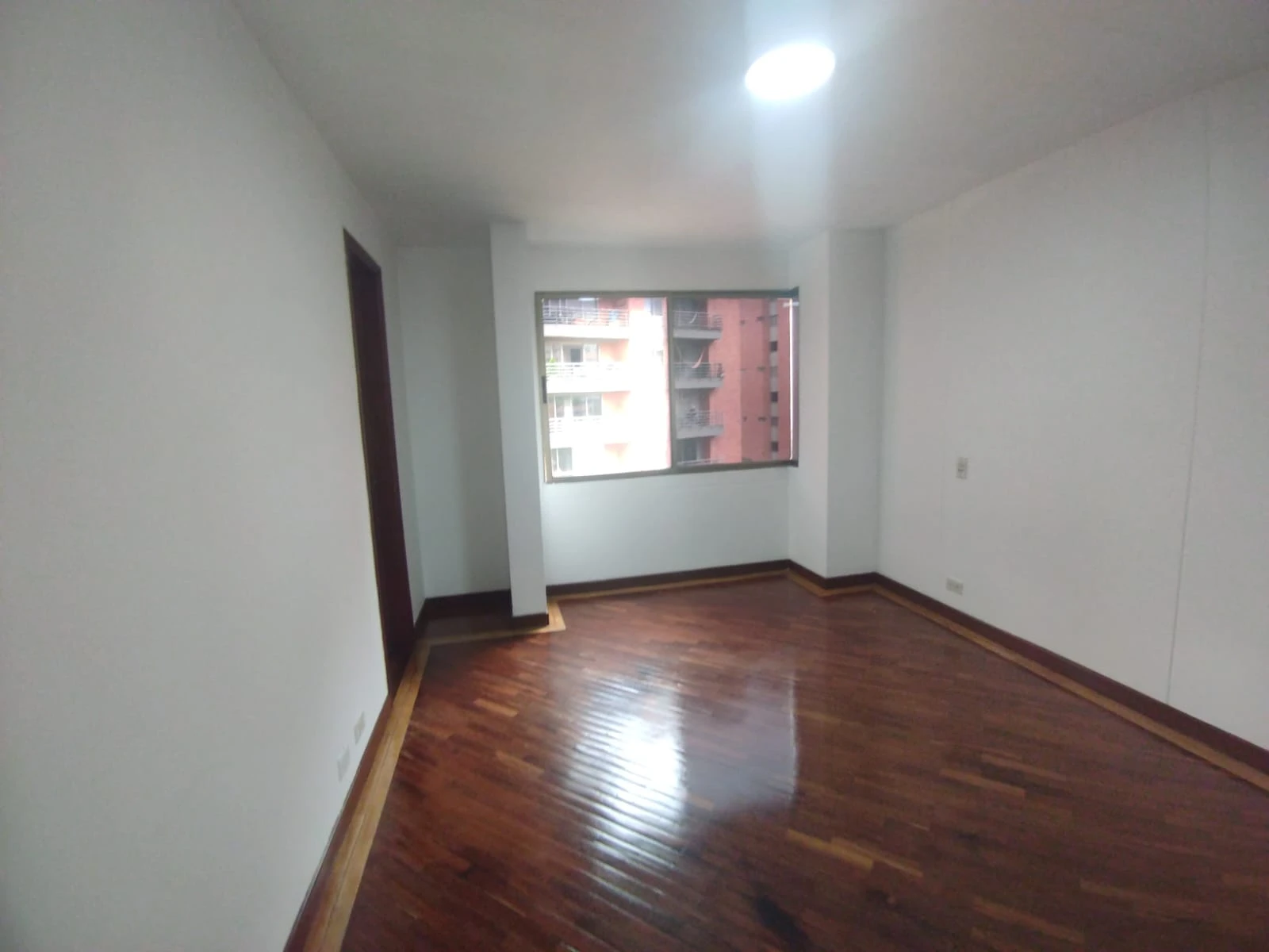 Arriendo Apartamento en e Poblado La Linde