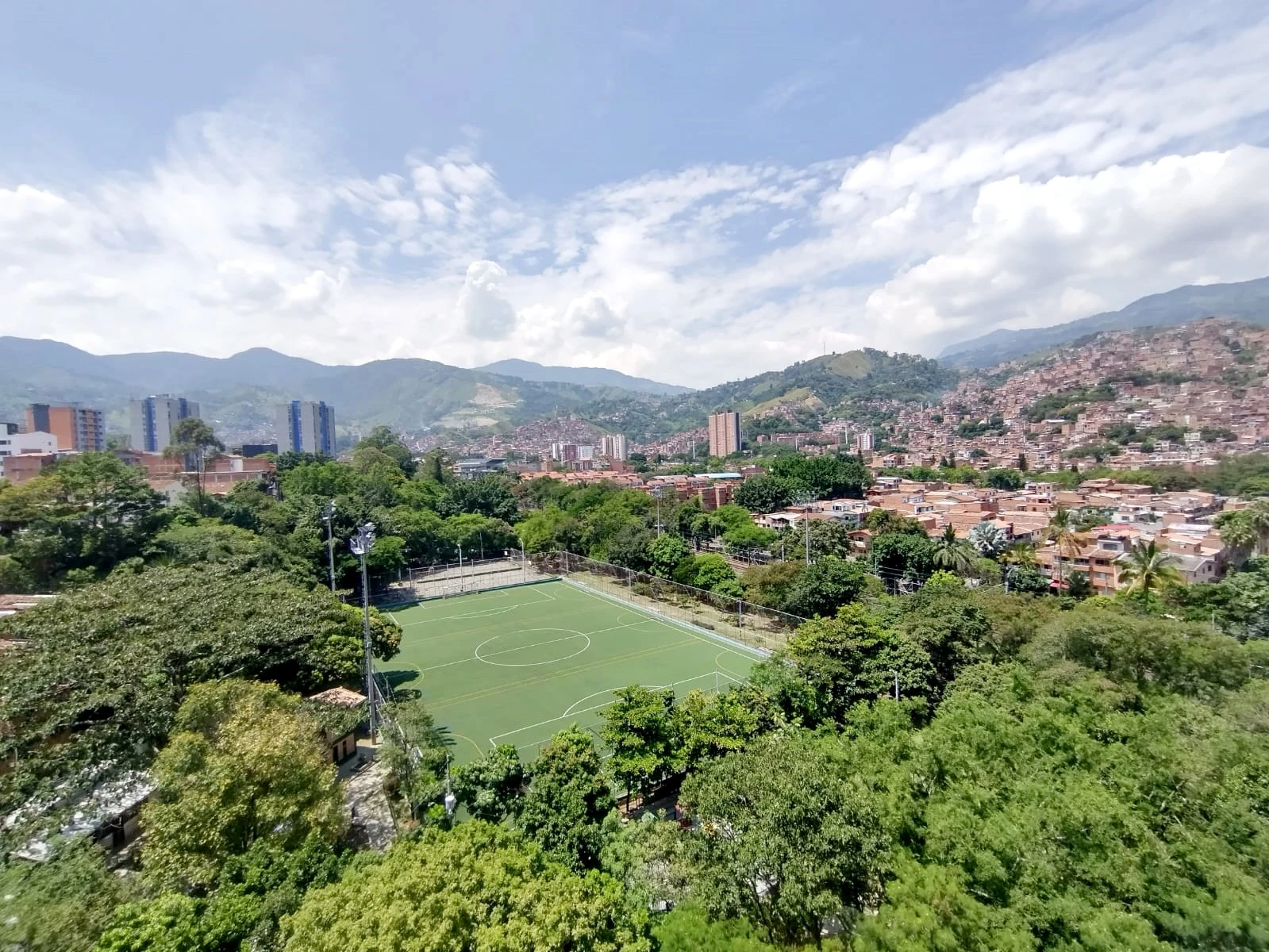 Apartamento en arriendo sector la America