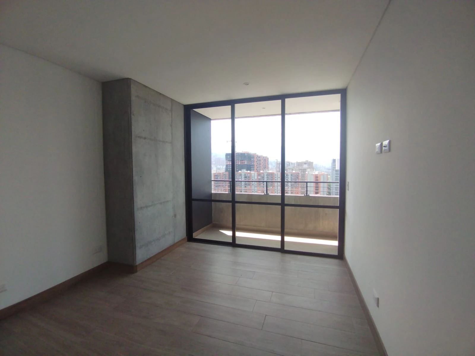 Arriendo Apartamento en e Poblado Ciudad del Rio