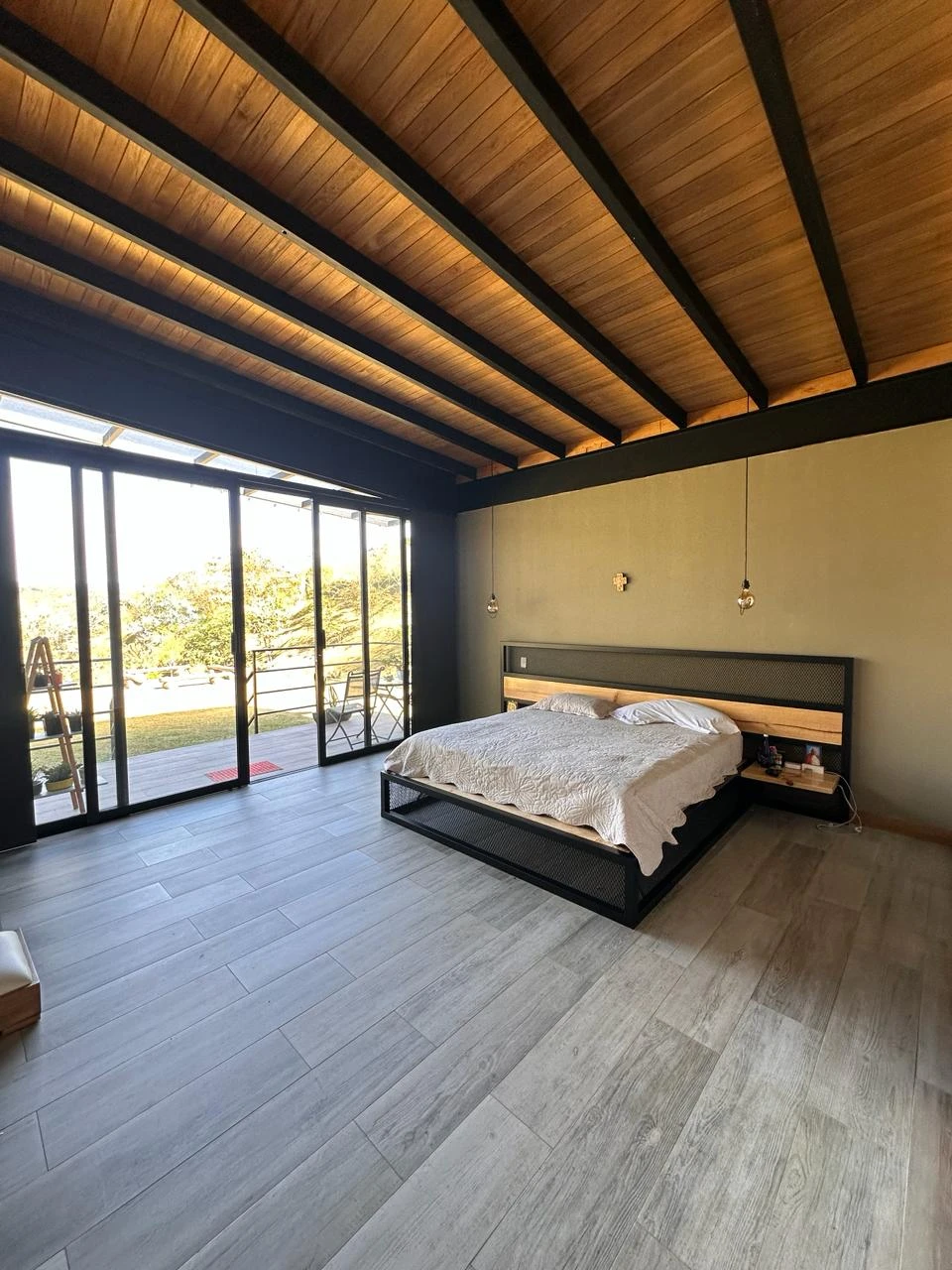 CASA CAMPESTRE EN ARRIENDO EL RETIRO MONTE SERENO 