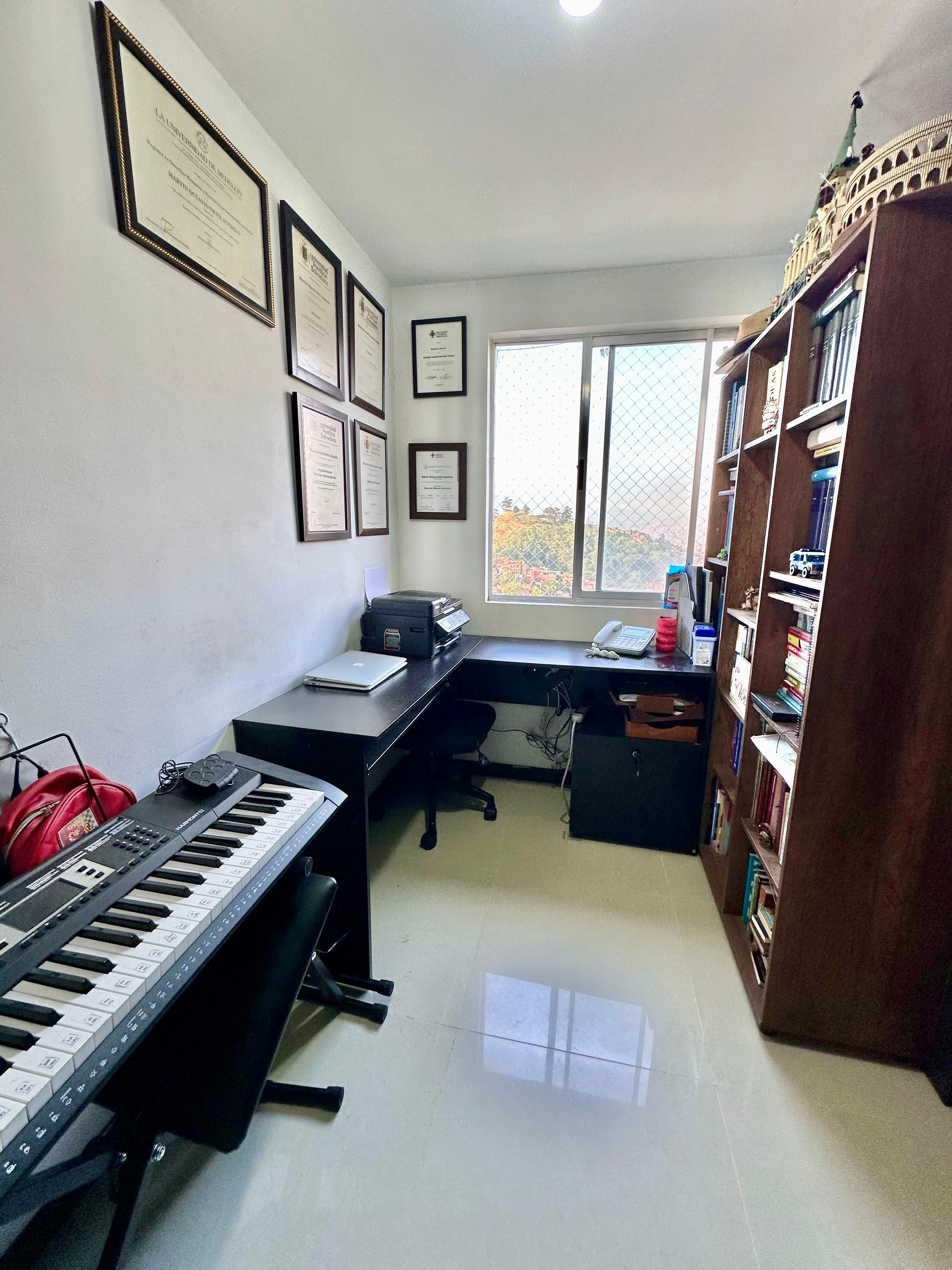 Apartamento para la venta en sector loma de los Bernal - Belén 