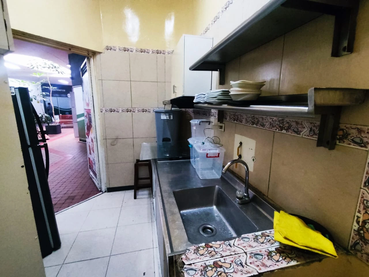 local Comercial en Arriendo centro comercial domo poblado