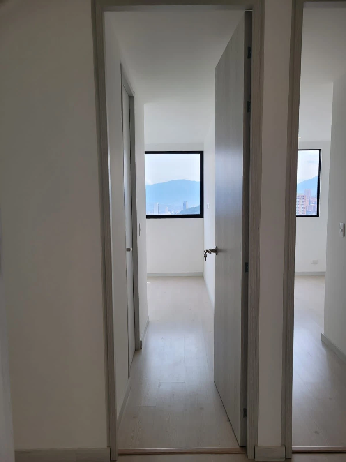 apartamento en arriendo sector loma de la vida poblado 