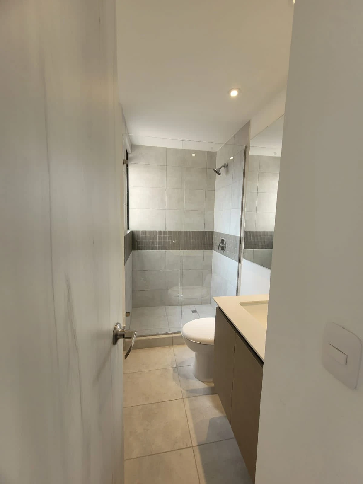 apartamento en arriendo sector loma de la vida poblado 