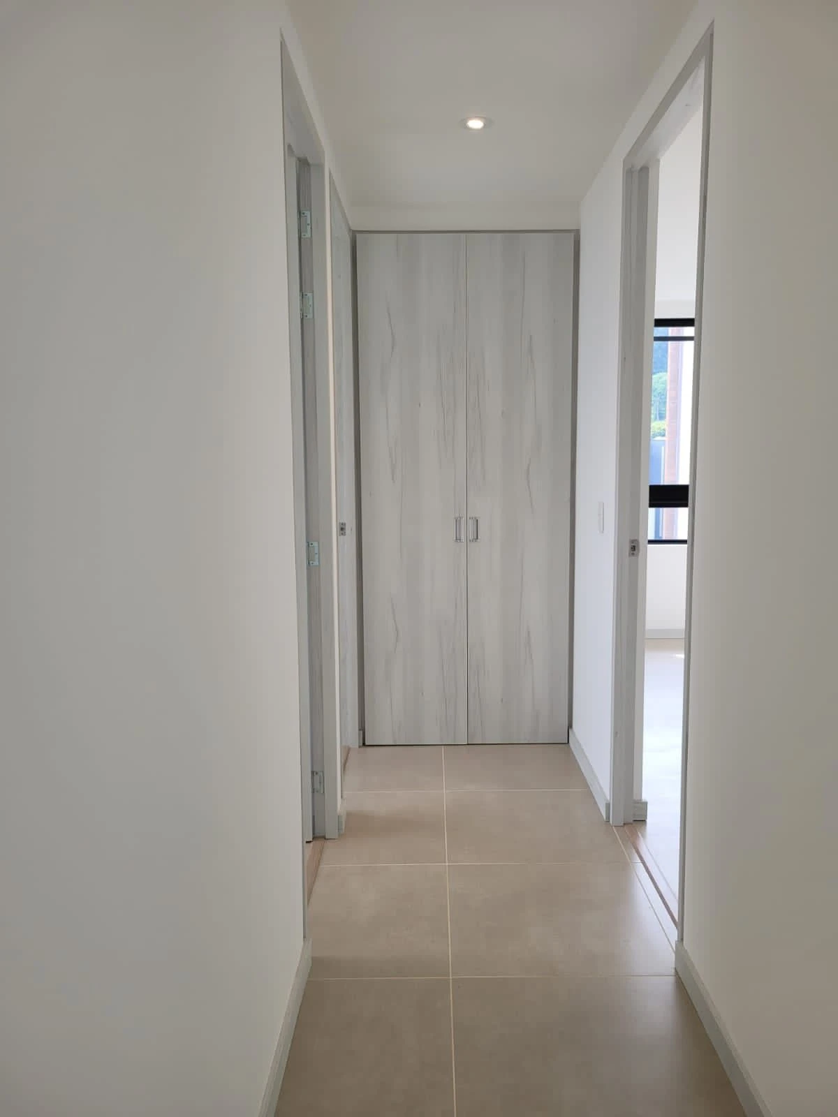 apartamento en arriendo sector loma de la vida poblado 