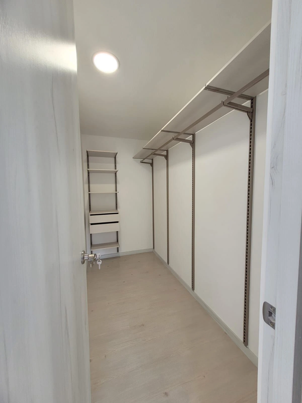apartamento en arriendo sector loma de la vida poblado 