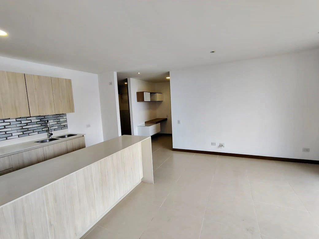 Apartamento en arriendo sector Loma de los Gonzalez