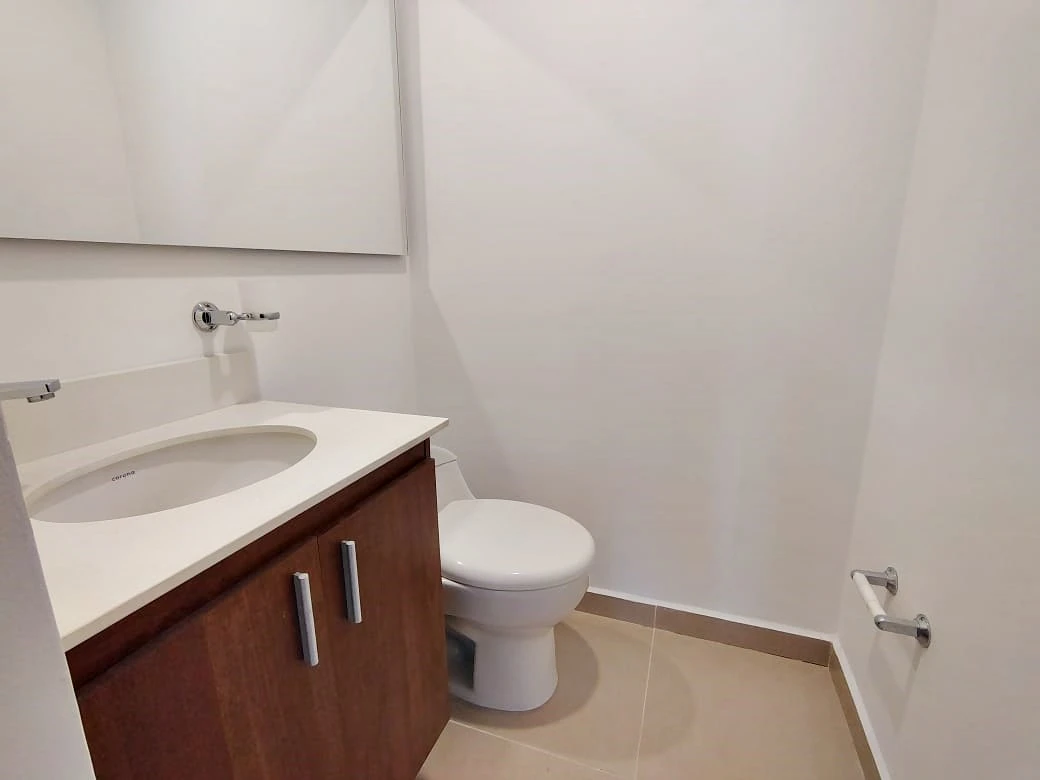 Apartamento en arriendo sector Loma de los Gonzalez