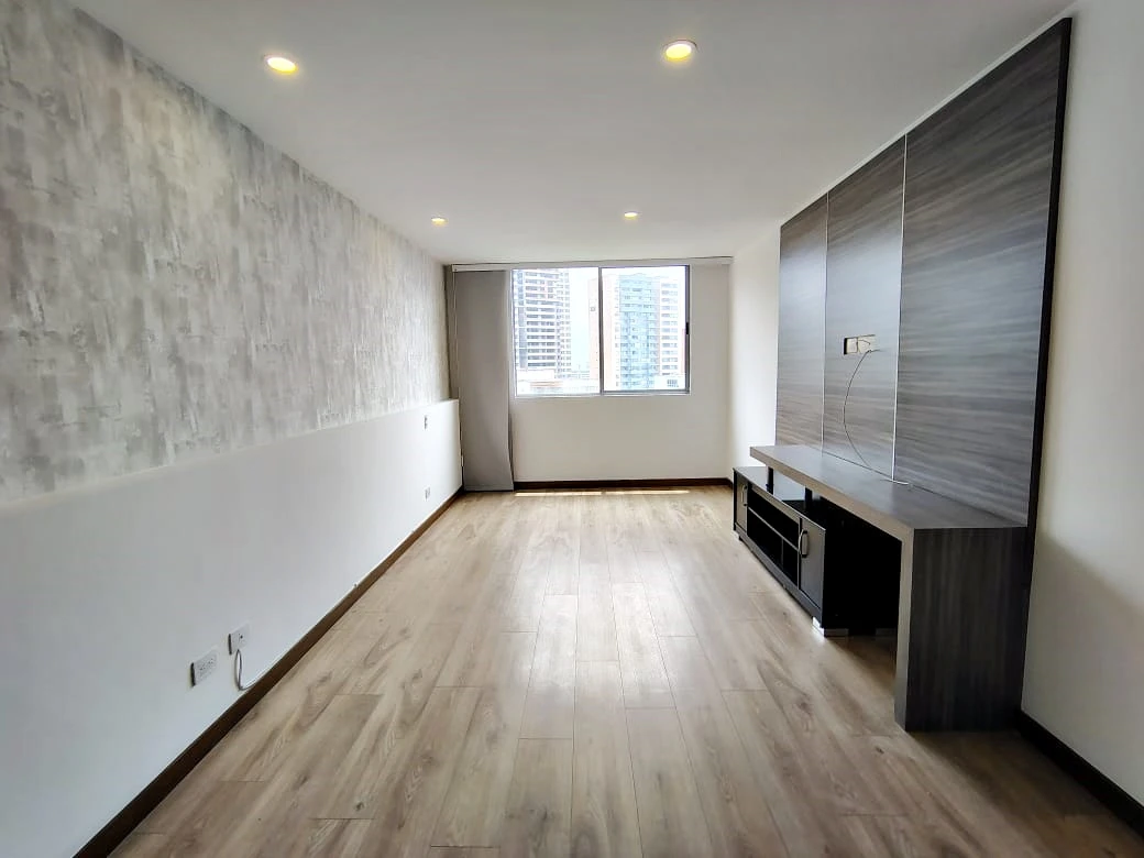 Apartamento en arriendo sector Loma de los Gonzalez