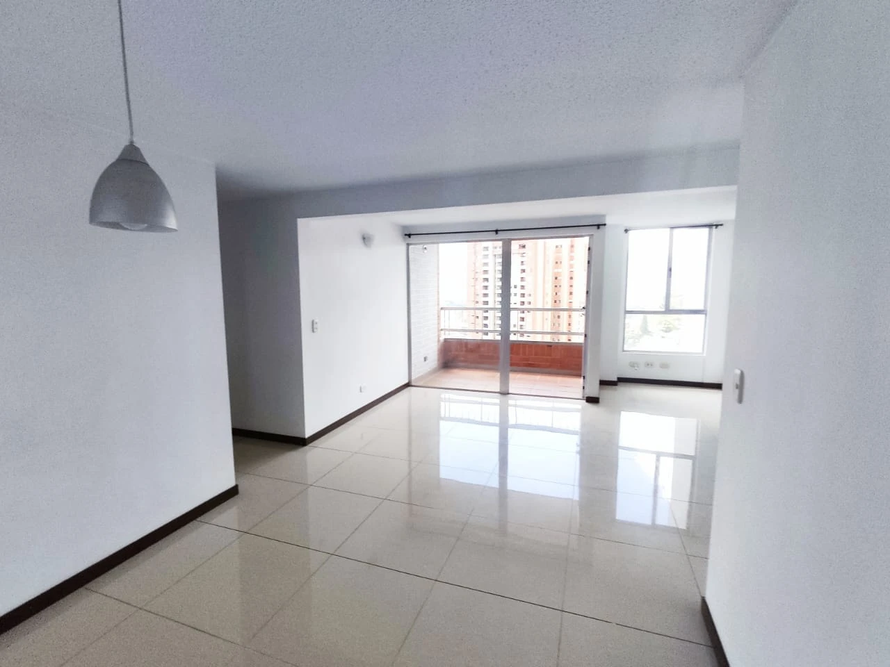 apartamento en arriendo sector loma de san julian