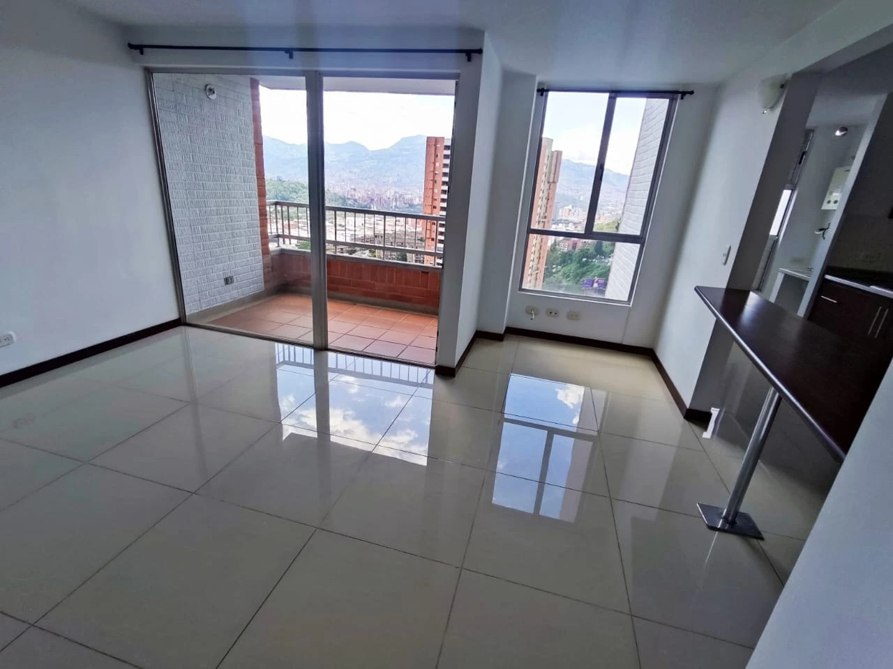 apartamento en arriendo sector loma de san julian