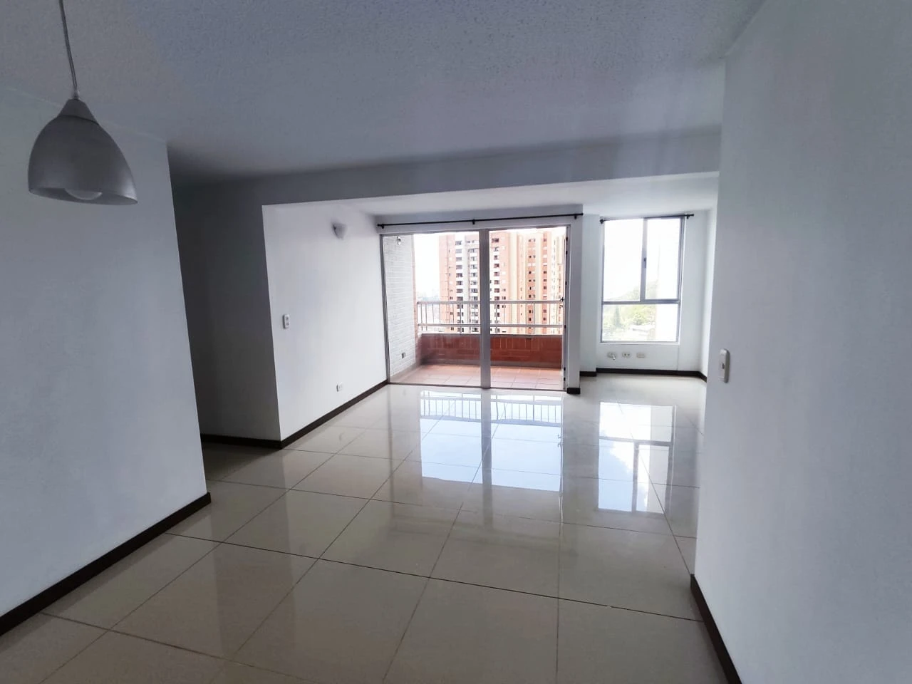 apartamento en arriendo sector loma de san julian