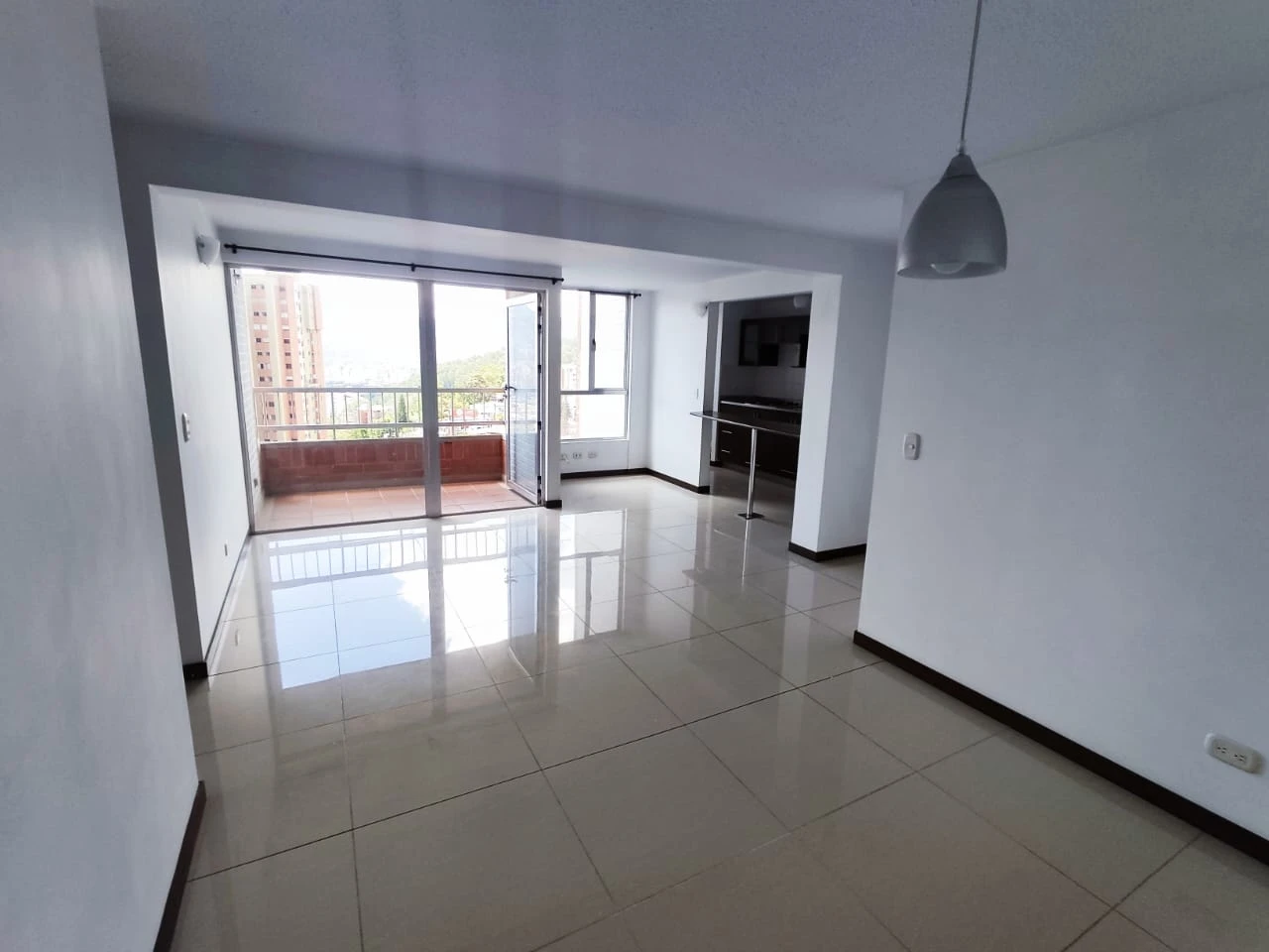 apartamento en arriendo sector loma de san julian