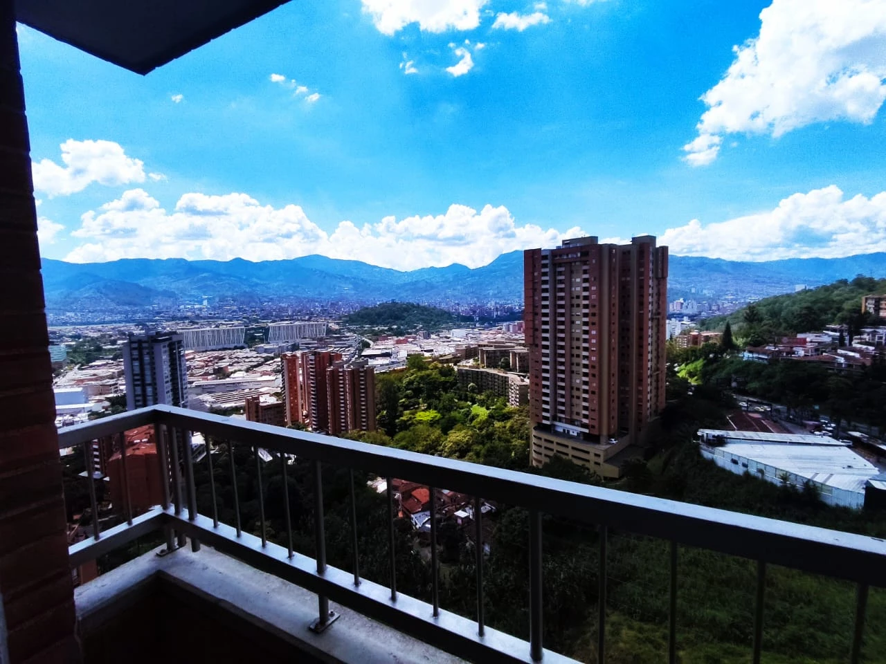 apartamento en arriendo sector loma de san julian