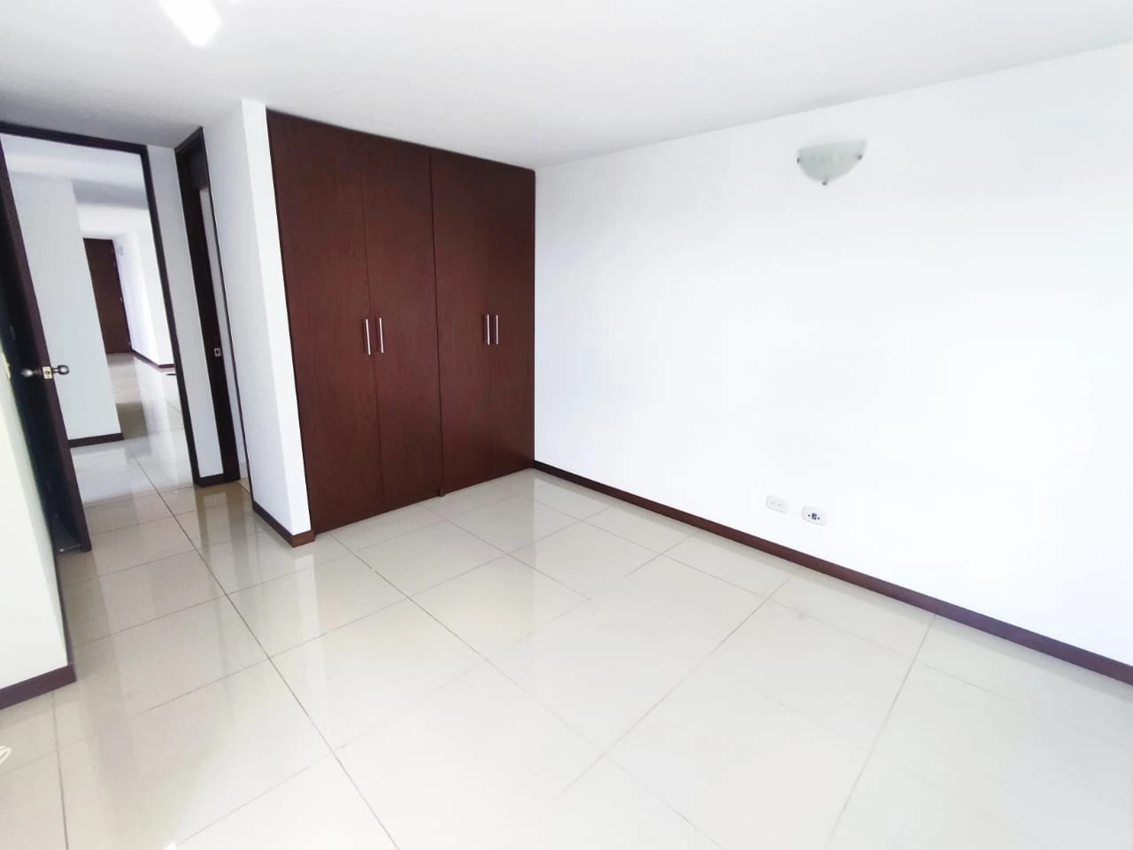 apartamento en arriendo sector loma de san julian