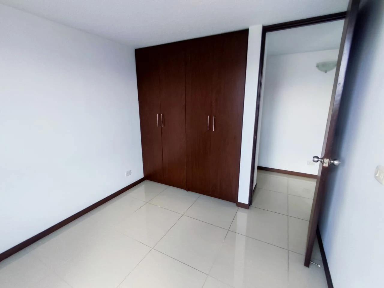 apartamento en arriendo sector loma de san julian