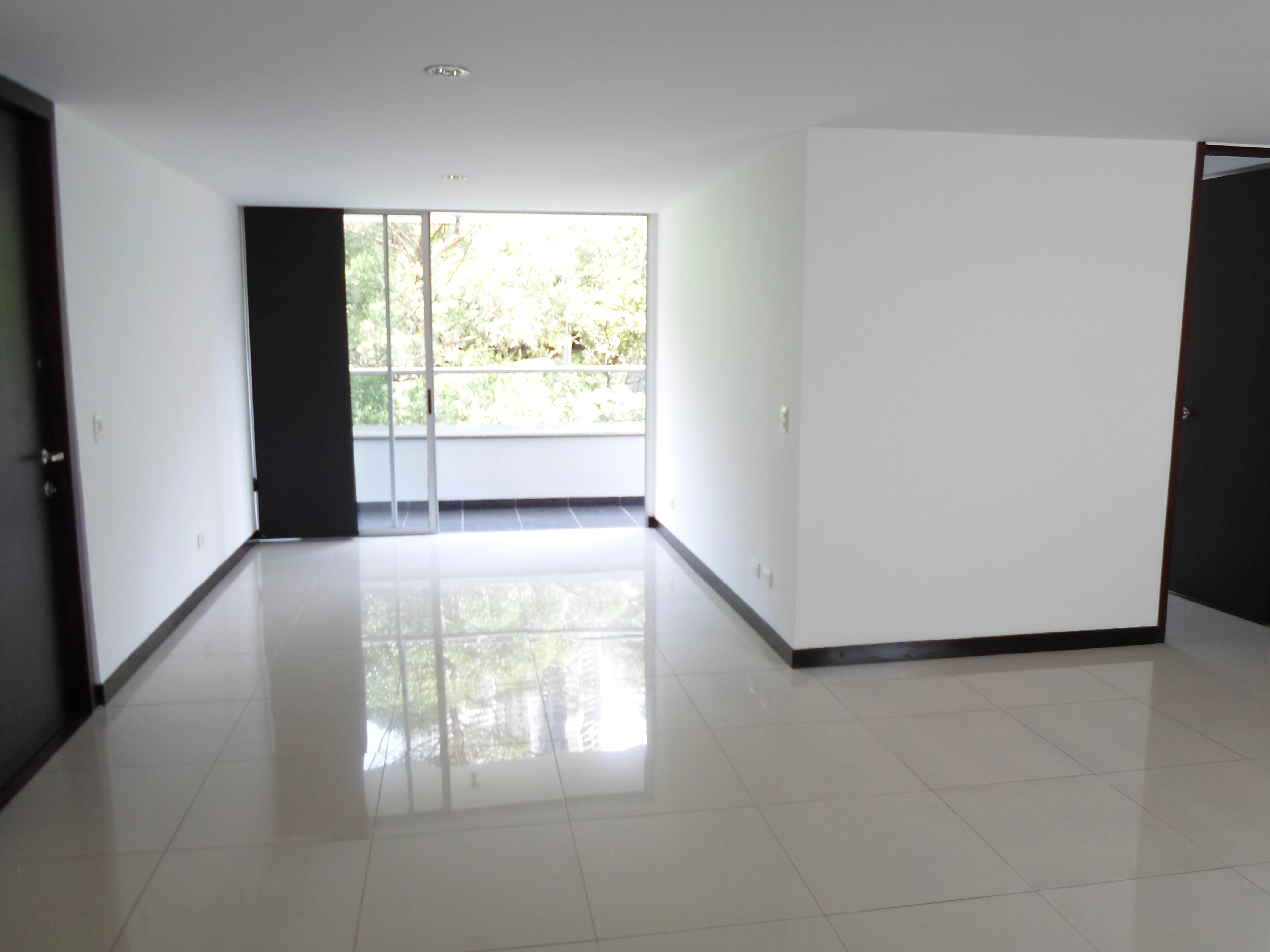 Apartamento en arriendo sector  loma del Indio