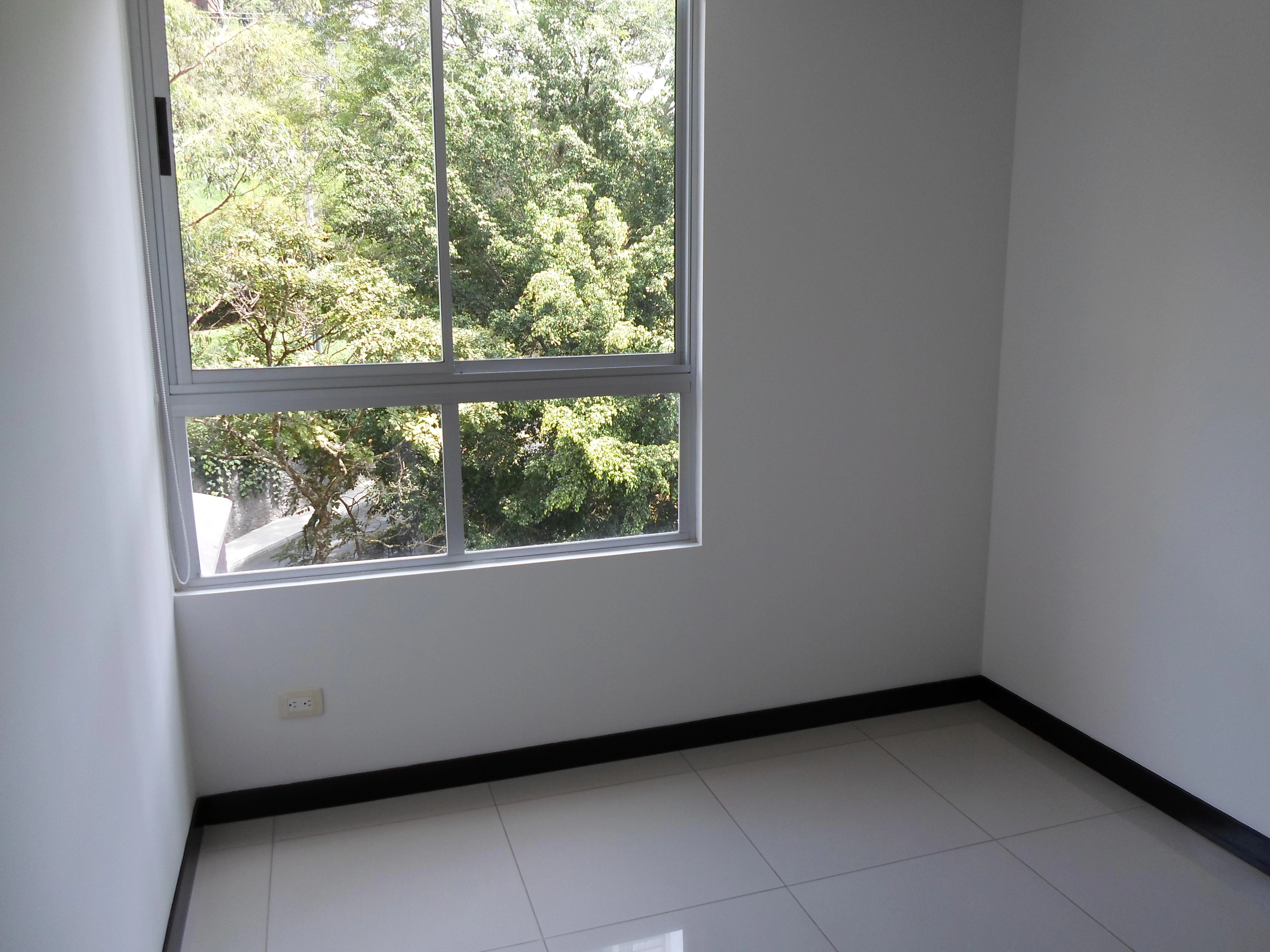 Apartamento en arriendo sector  loma del Indio